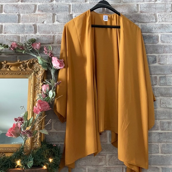 mustard color kimono - Picture 2 of 4